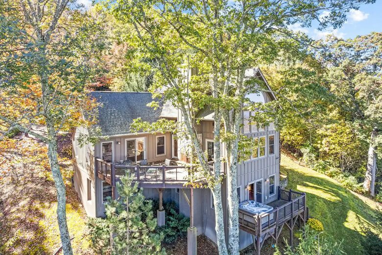 Second Wind NC Cabin - Clyde, North Carolina