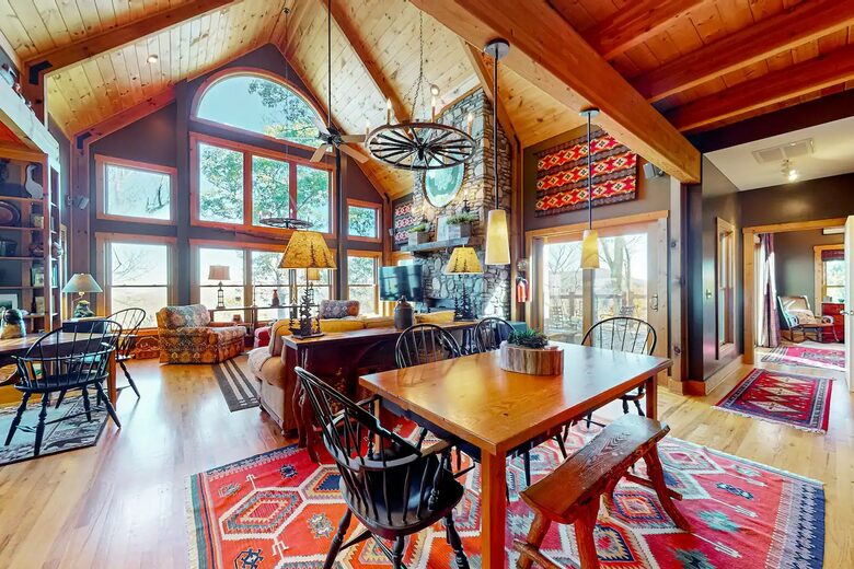 Second Wind NC Cabin - Clyde, North Carolina