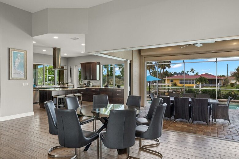 Congo Breeze: Resort-Style Waterfront Retreat with Pool - Cape Coral, Florida