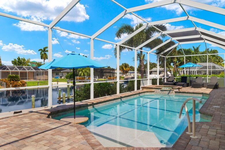 Congo Breeze: Resort-Style Waterfront Retreat with Pool - Cape Coral, Florida