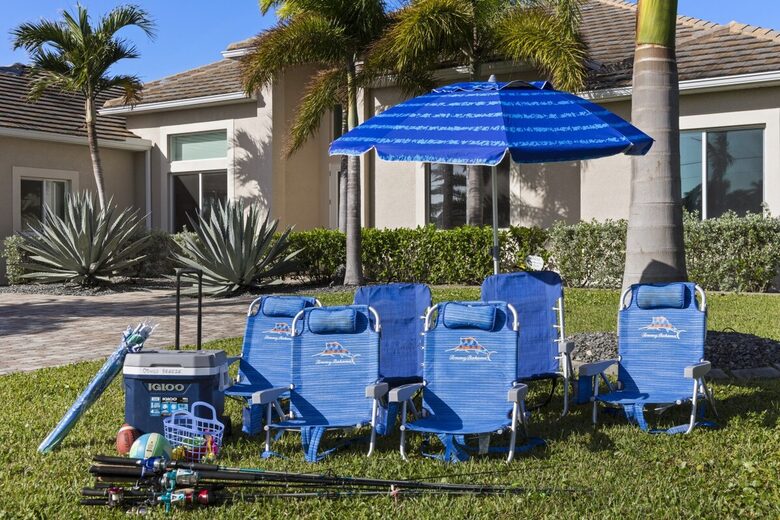 Congo Breeze: Resort-Style Waterfront Retreat with Pool - Cape Coral, Florida