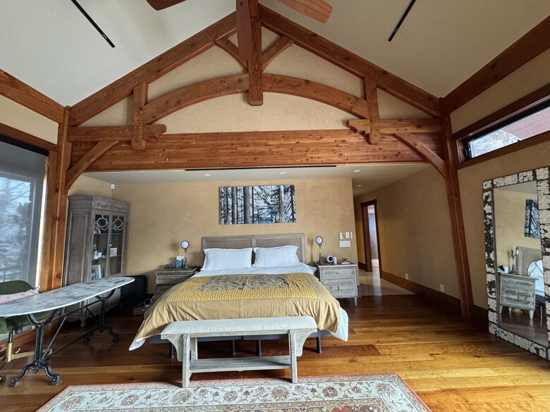 Master bedroom main level with adjustable beds