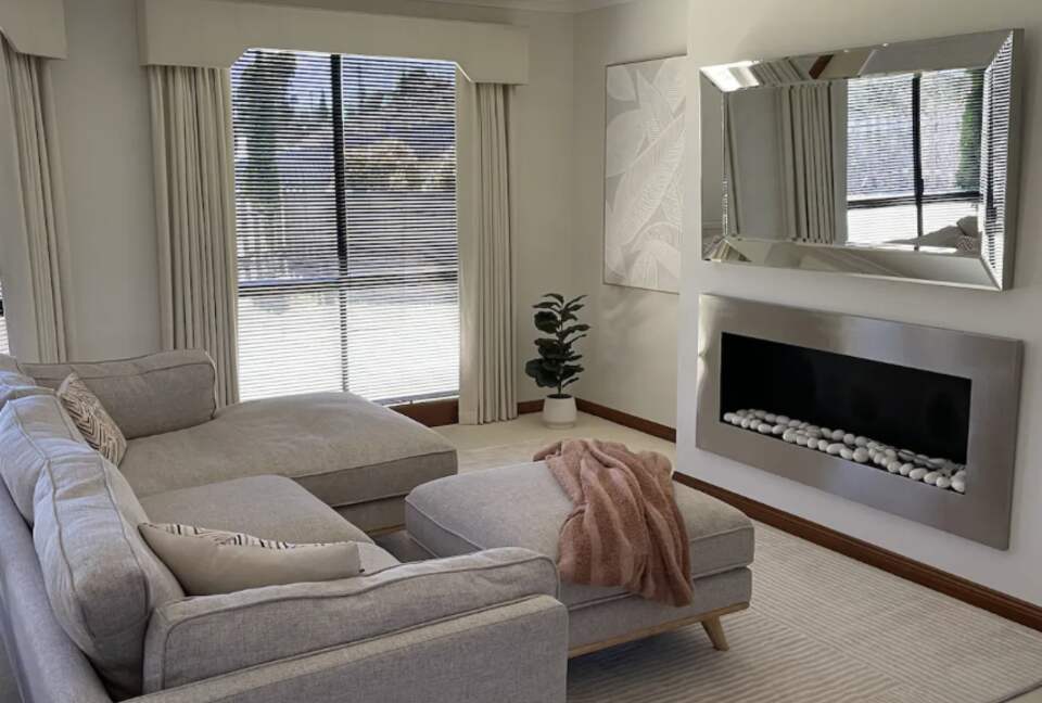 Lakeside Living - Blackstone Heights, Australia