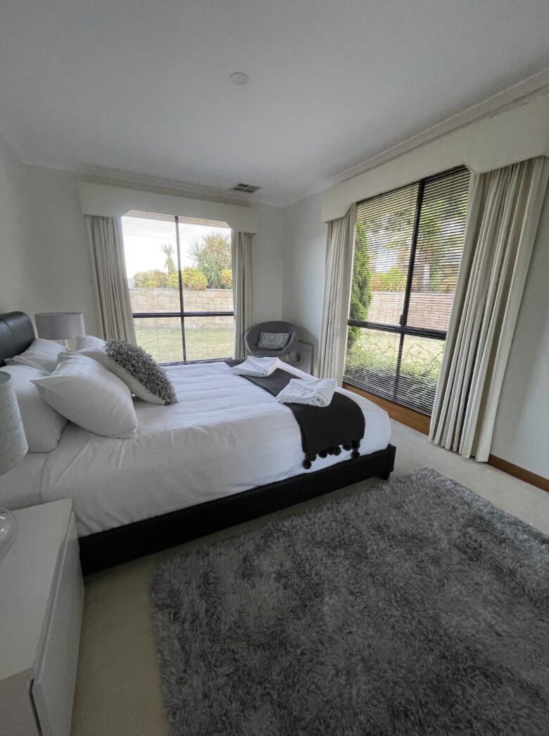 Lakeside Living - Blackstone Heights, Australia