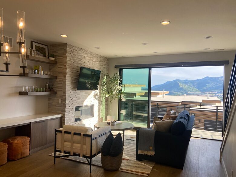 Modern Mountain Retreat with Stunning Lake Views - Hideout, Utah