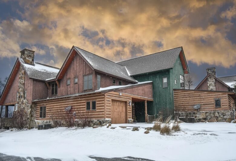 Lake and Ski Retreat with Scenic Mountain Views - McHenry, Maryland