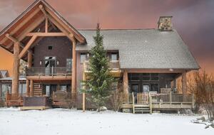 Lake and Ski Retreat with Scenic Mountain Views - McHenry, Maryland