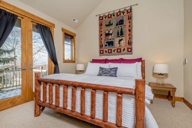 Lake and Ski Retreat with Scenic Mountain Views - McHenry, Maryland