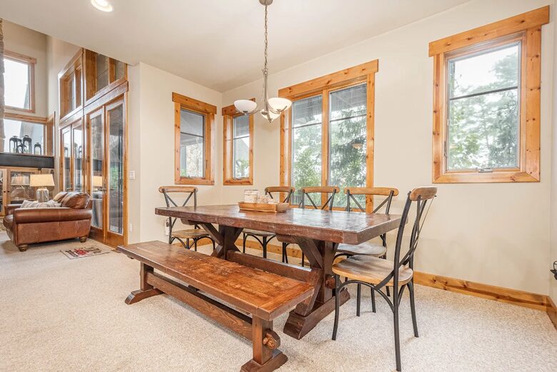 Lake and Ski Retreat with Scenic Mountain Views - McHenry, Maryland