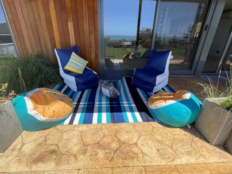 Stunning Falcon Beach House with Epic Ocean Views - Falcon, Australia
