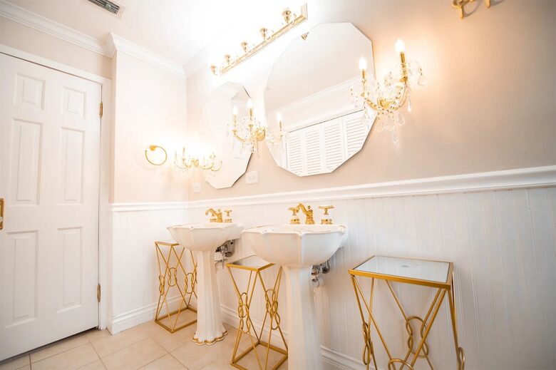 Luxurious 16 Overnight Guests and Micro-wedding Venue - Brooksville, Florida
