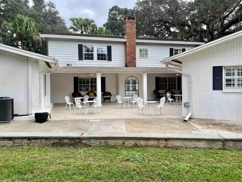 Luxurious 16 Overnight Guests and Micro-wedding Venue - Brooksville, Florida