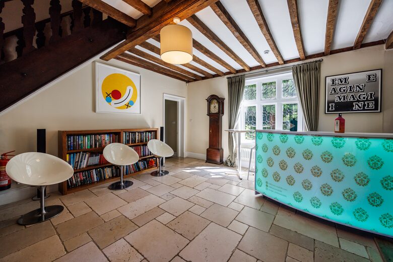 Library bar