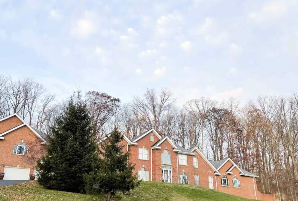 Summerhill Expansive Home - Chillicothe, Ohio