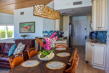Waterfront Retreat in Treasure Cay with Pool & Boat Slip - Treasure Cay, Bahamas