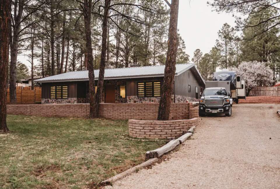 Convenient Mid-town Residence - Ruidoso, New Mexico