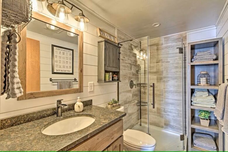 Main Floor Bathroom