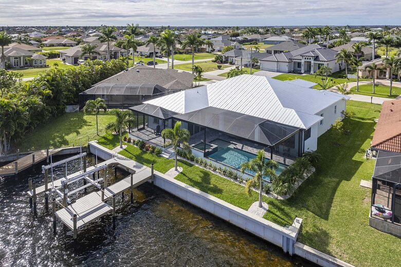 Mystique - Cape Coral, Florida