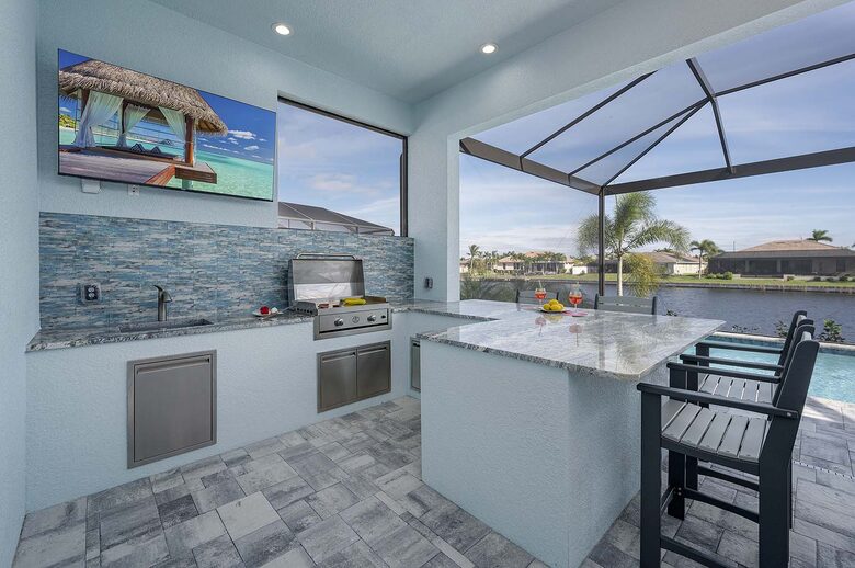Mystique - Cape Coral, Florida