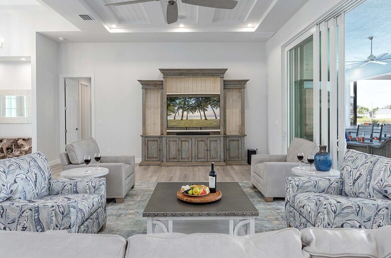 Mystique - Cape Coral, Florida