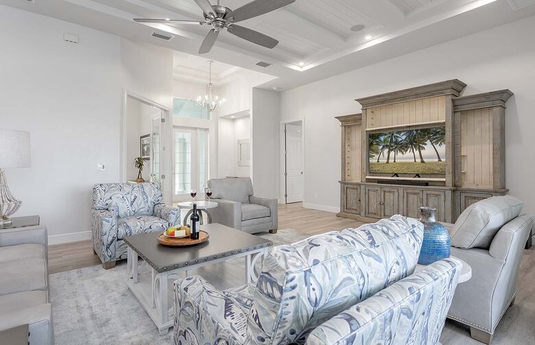 Mystique - Cape Coral, Florida