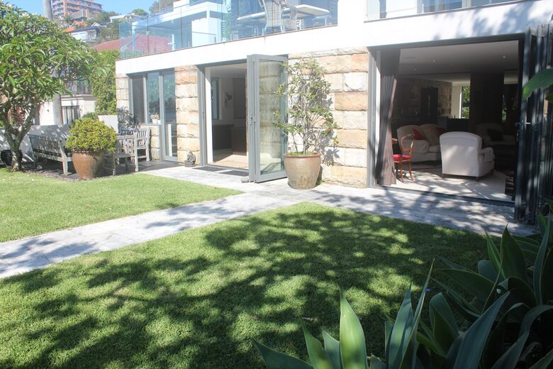 Sydney Views Apartment - Sydney, Australia