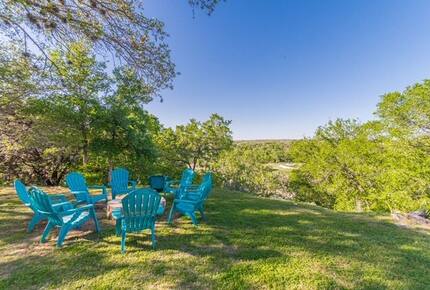 Luxury Lake Travis Waterfront - Spicewood, Texas