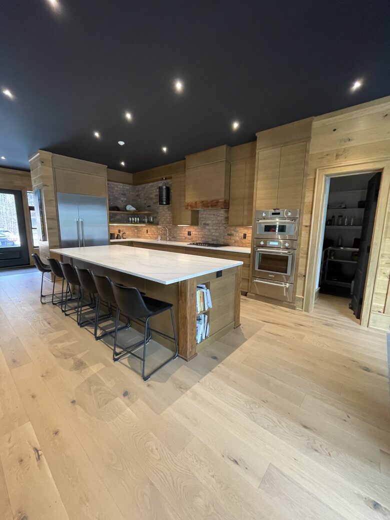 SamRidge | A Lakefront Retreat - Algonquin Highlands, Canada