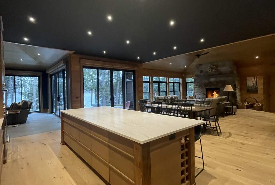 SamRidge | A Lakefront Retreat - Algonquin Highlands, Canada