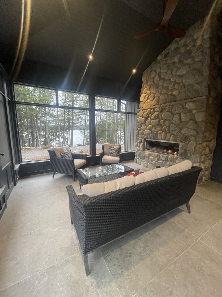 SamRidge | A Lakefront Retreat - Algonquin Highlands, Canada