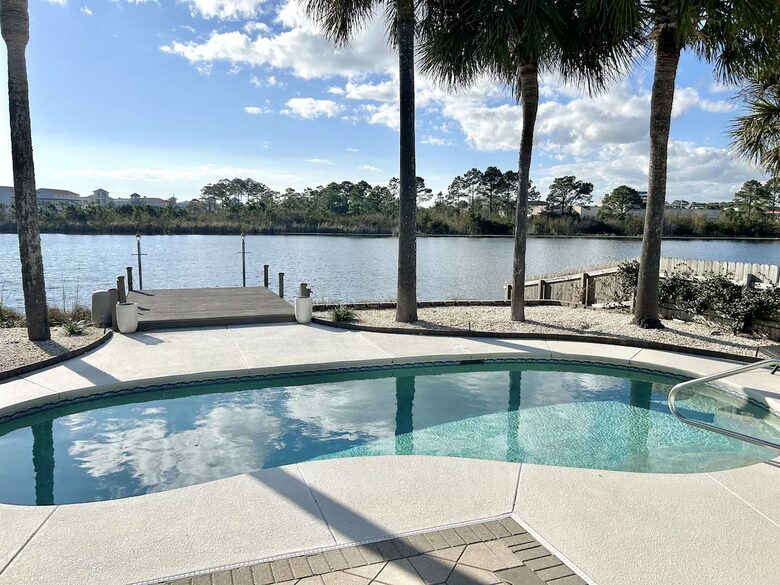 Charming Lakefront Cottage | Only A Block From The Beach - Panama City Beach, Florida