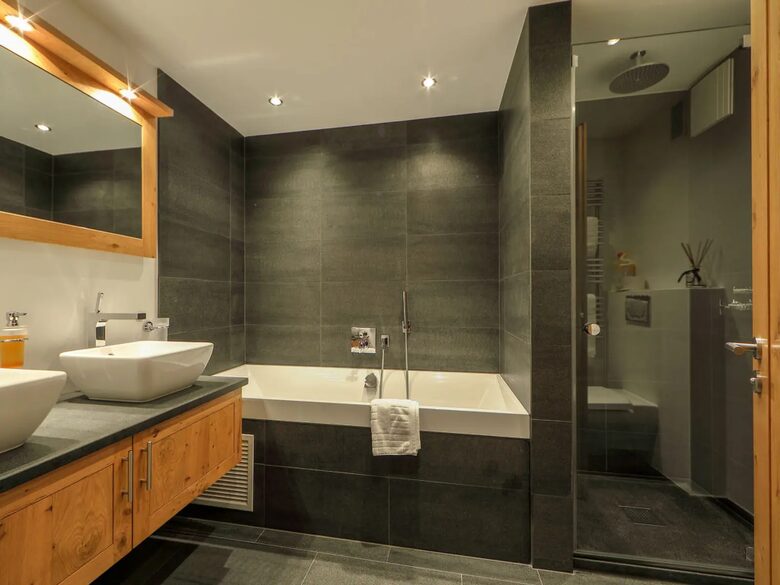 Haus Whymper 3BD Apartment - Zermatt, Switzerland