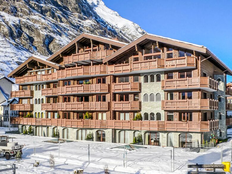 Haus Whymper 3BD Apartment - Zermatt, Switzerland