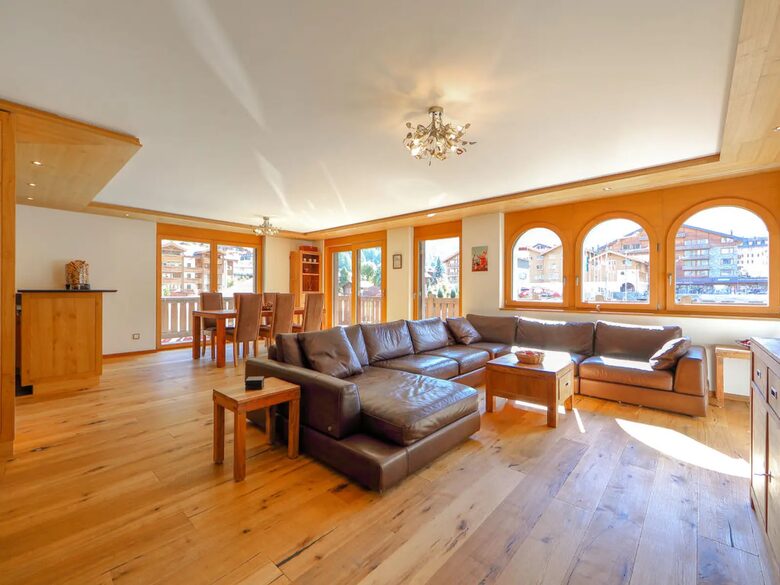 Haus Whymper 3BD Apartment - Zermatt, Switzerland
