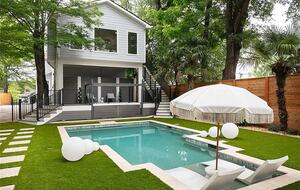 Beautiful in-ground pool and 10 person hot tub