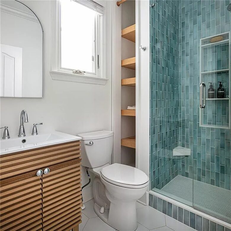 Spa like bath with rain shower head