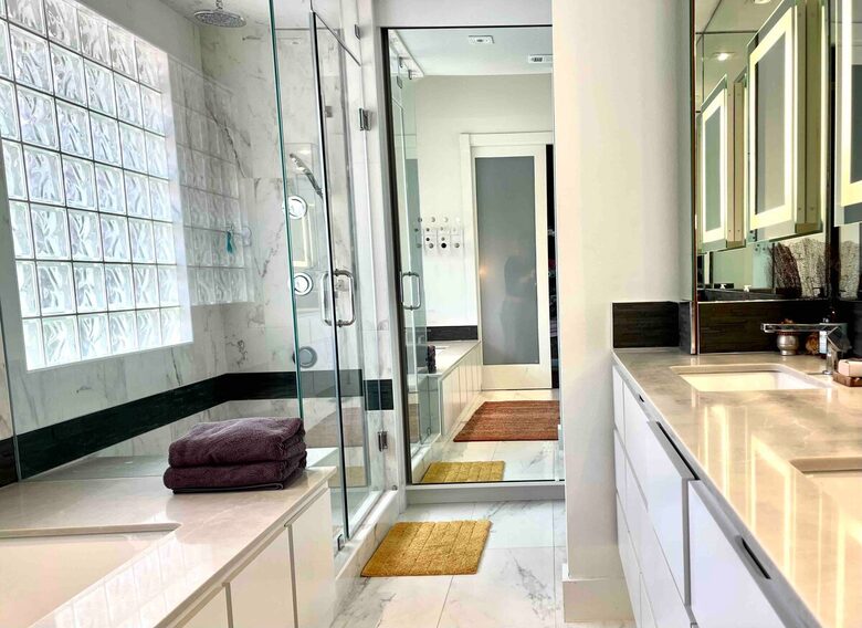 Montrose Bungalow - Houston, Texas