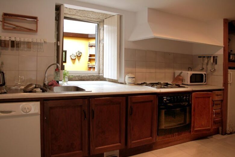 Serene Galician Cottage with La Toja Views - Simes, Spain