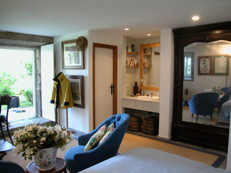 Serene Galician Cottage with La Toja Views - Simes, Spain