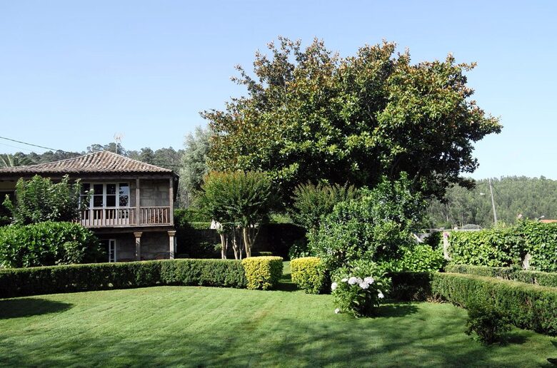 Serene Galician Cottage with La Toja Views - Simes, Spain