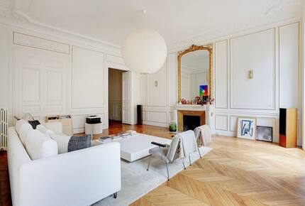 Chic Living in Central Paris - Paris, France