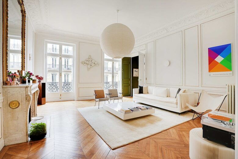 Chic Living in Central Paris - Paris, France