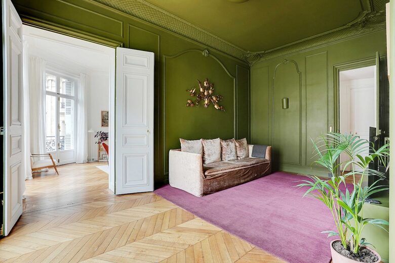 Chic Living in Central Paris - Paris, France