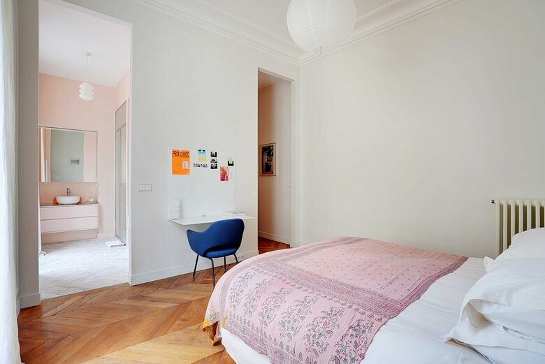 Chic Living in Central Paris - Paris, France