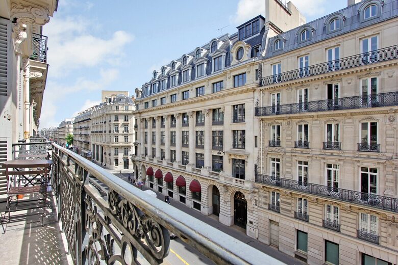 Chic Living in Central Paris - Paris, France