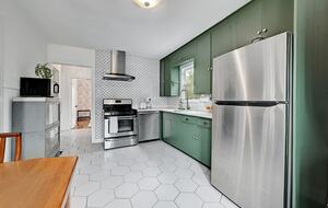 Hilltop Bungalow - Austin, Texas