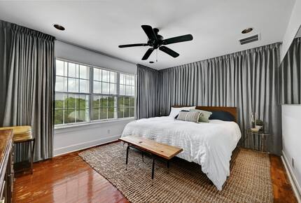 Hilltop Bungalow - Austin, Texas