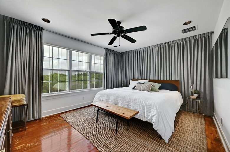 Hilltop Bungalow - Austin, Texas