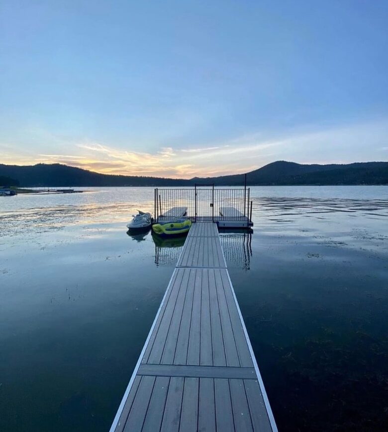 Property provides a private seasonal dock