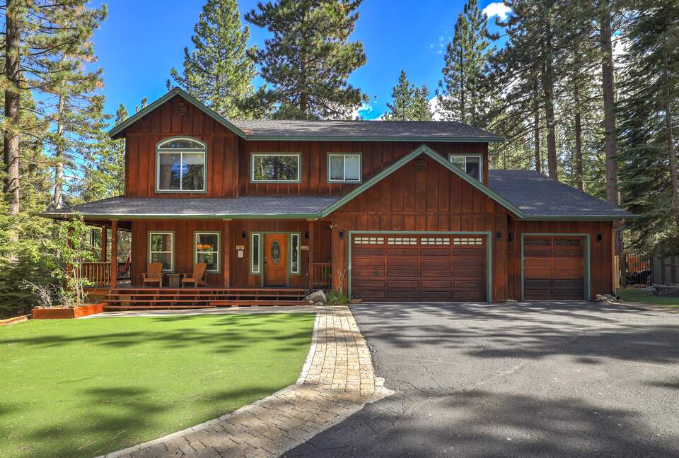 Chateau de Corbeau - South Lake Tahoe, California